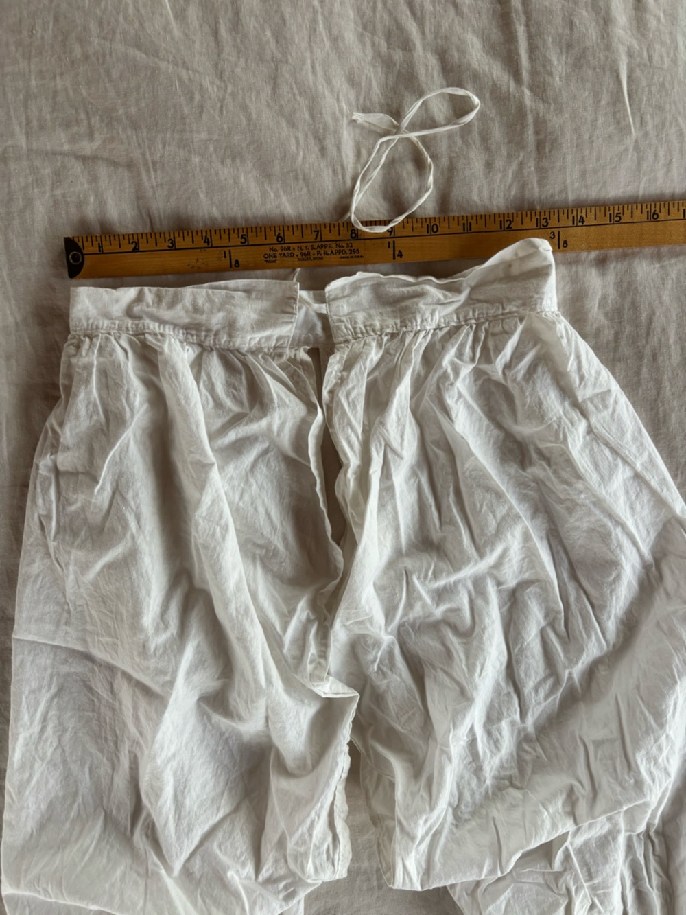 Antique Linen Bloomers - Picture 7 of 8